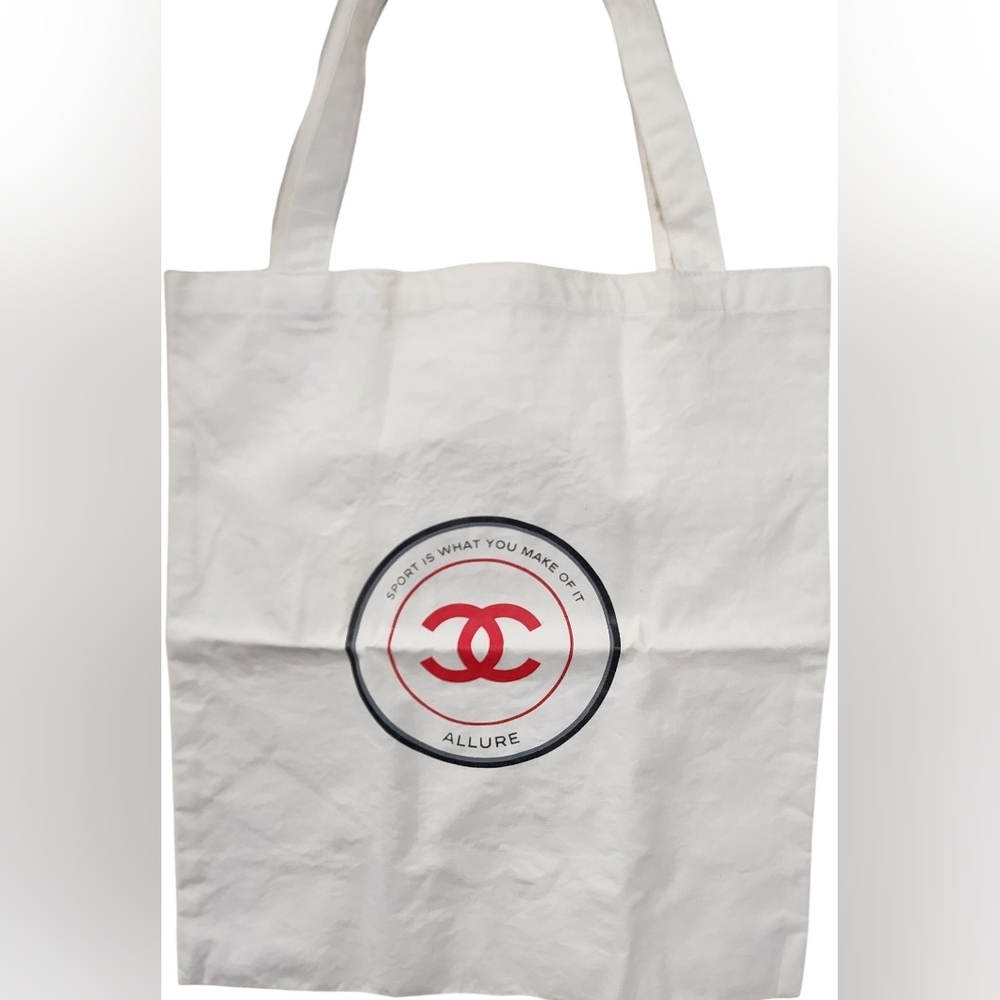 SUPER EUC Allure White and Red Tote Bag
